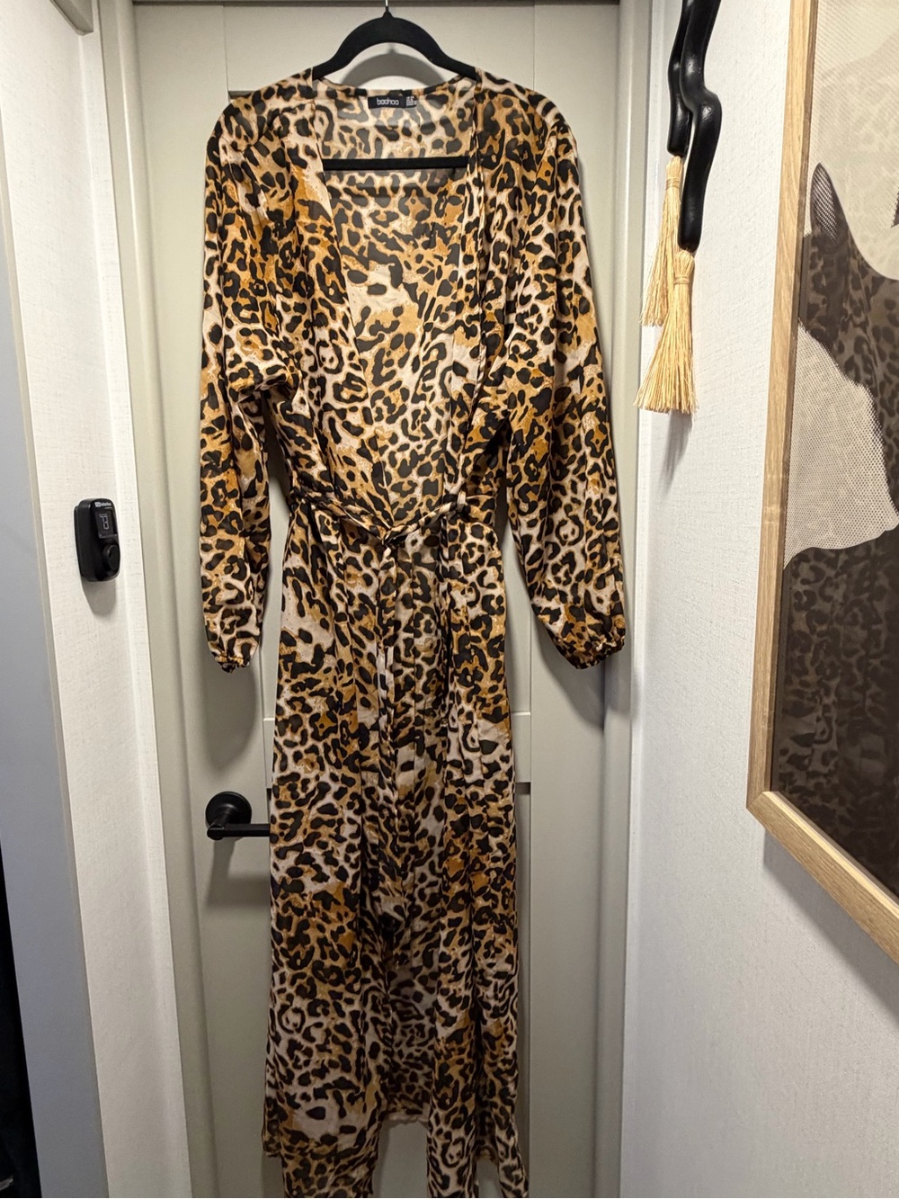 Boohoo Leopard Print sheer Long Sleeve kimono